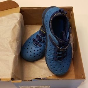Stride rite water shoes